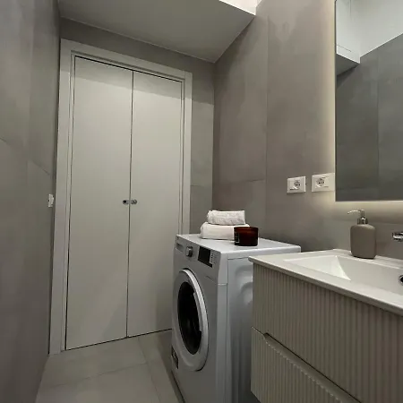Duomo 15 Minuti - Led House Apartment *