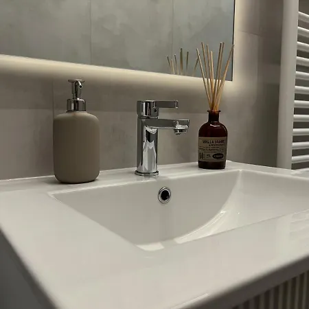 Apartment Duomo 15 Minuti - Led House Milan